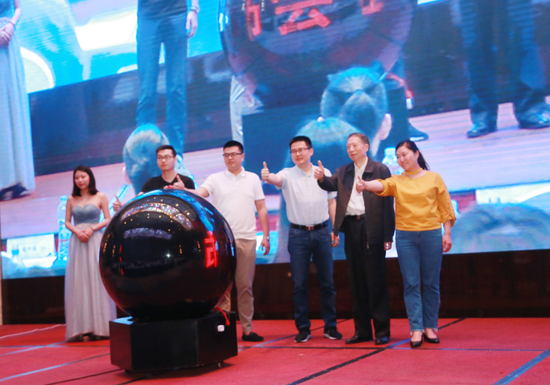 先生做新品推介海尔集团湖南总经理左栋先生致辞海尔集团湖南总经理