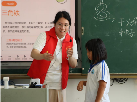 青春三下乡/一曲稻香融侗韵，美育童心少年行，湖南科技大学人