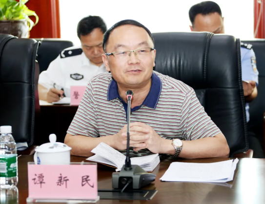 李来清通报了全市公安机关队伍教育整顿整治成效并代表市局党委作出