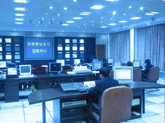 2005年左右市州公安局110接警台