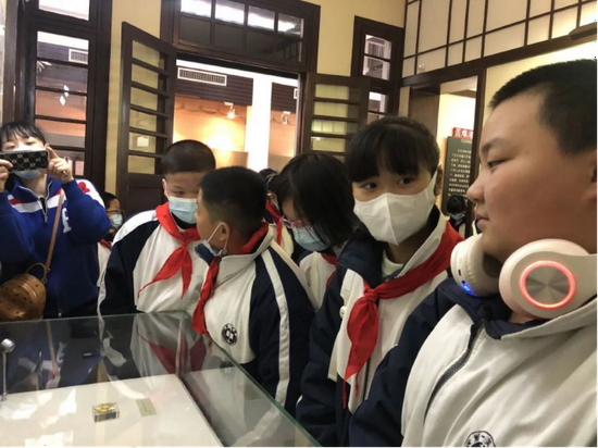 弘扬革命传统传承红色基因长沙市湘一芙蓉中学爱国主题社会实践活动