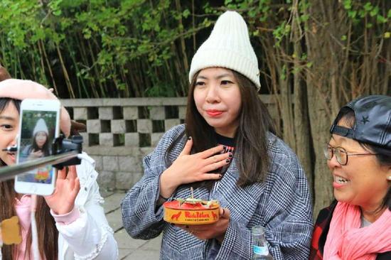 湖南首届网络红人节美女主播木鱼:我眼中的山水 望大家都看到