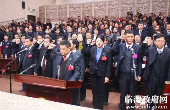 杨华桥当选临澧县人大常委会主任蒋颖群当选县长