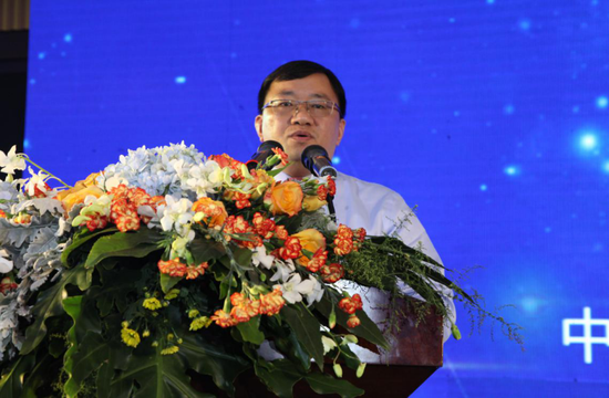 湖南五江轻化集团总裁,湖南省中弘投资管理有限公司董事长肖志军先生
