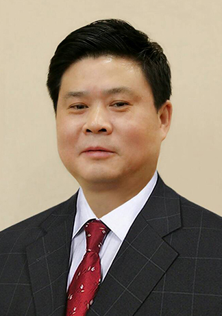 彭新军,男,54岁,本科,中共茶陵县委书记