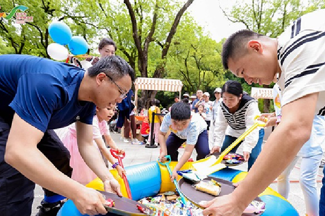 活动在湖南烈士公园举行