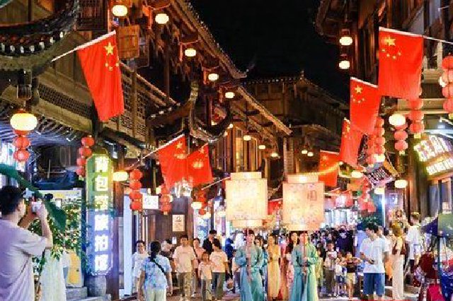 假期三天接待1728.09万人次，月下夜游书写秋日浪漫