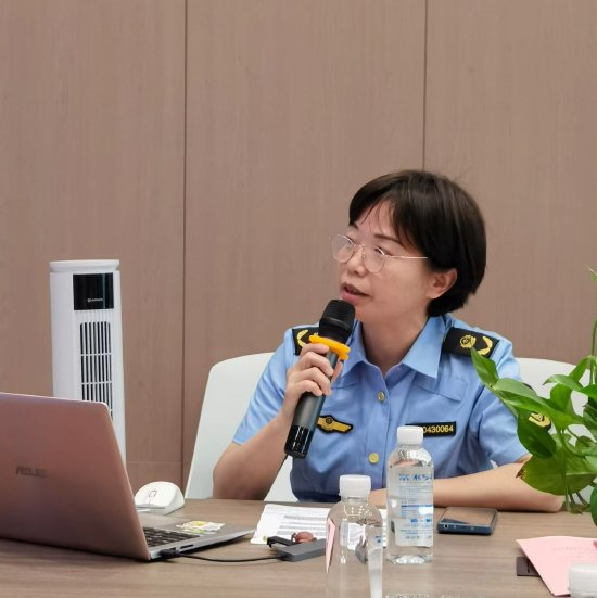 开福区市场监督管理局李知明围绕“知识产权纠纷多元化解”,对知识产权纠纷行政调解、专利侵权纠纷行政裁决、知识产权纠纷人民调解三个方面进行了详细的讲解。