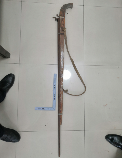 【教育整顿·衡阳】常宁大堡警方收缴鸟铳清隐患