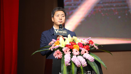 曾超群:作为"政务微博"矩阵参与者 树立"指尖政务"新形象