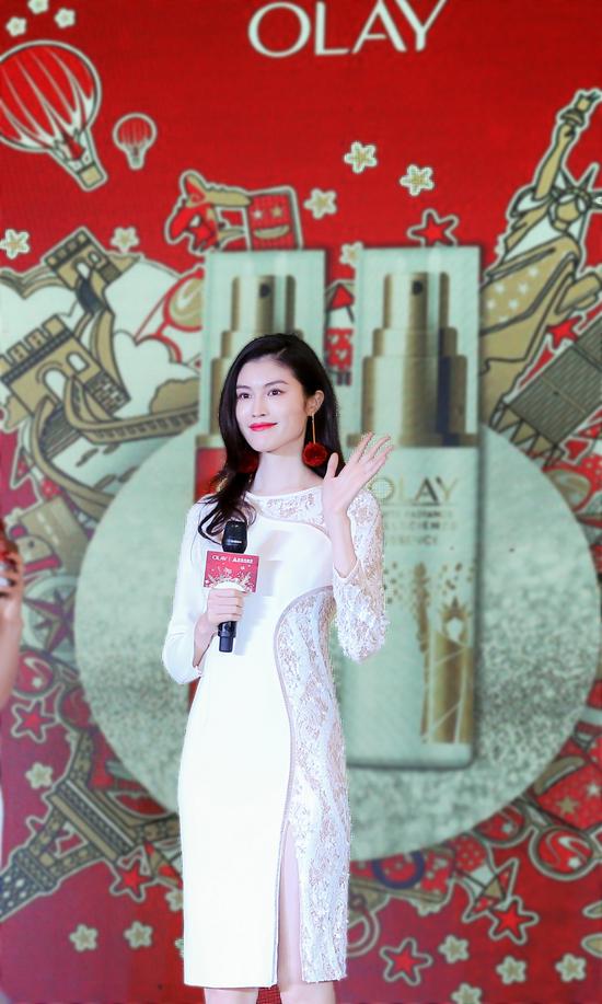olay携手国际超模何穗空降长沙 揭秘冬日无龄美肌圣诞秘籍_新浪湖南