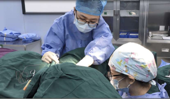 ella尿失禁困扰也是接受了悬吊手术治疗,解决了漏尿问题.