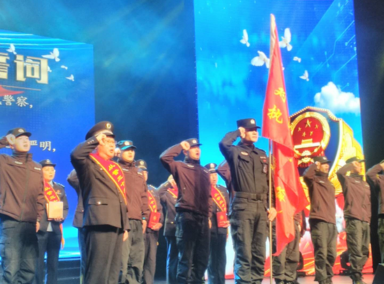 忠诚赞歌送给忠诚卫士