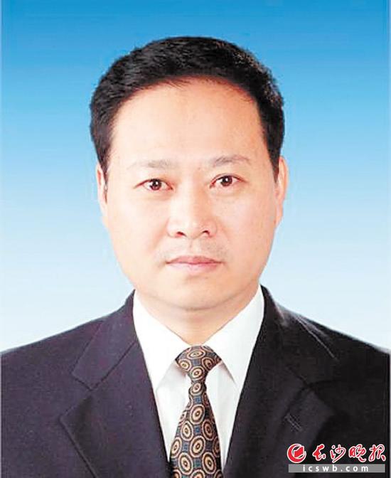 湖南省第十三届人民代表大会常务委员会副主任简历