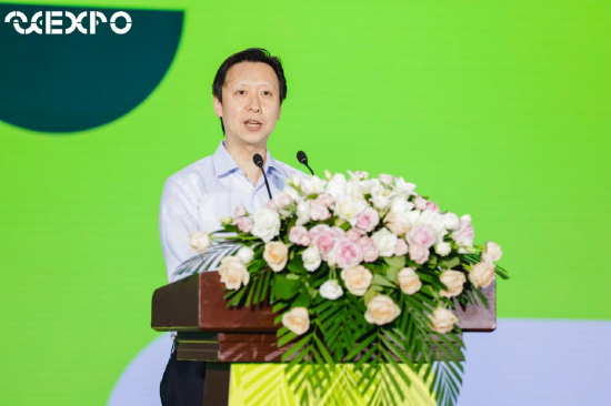 中国能源汽车传播集团党委书记、董事长、总编辑谢戎彬