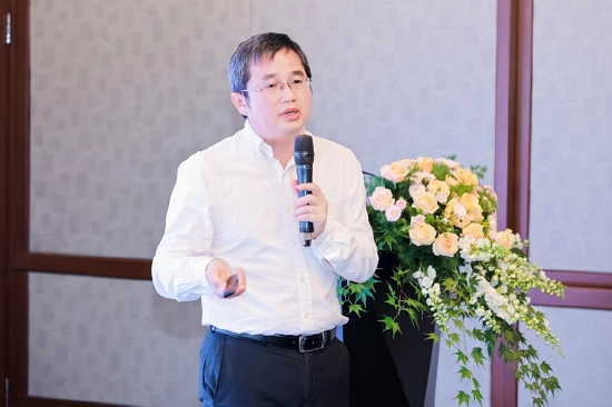 (华为智能联络中心资深产品经理 周兆其)