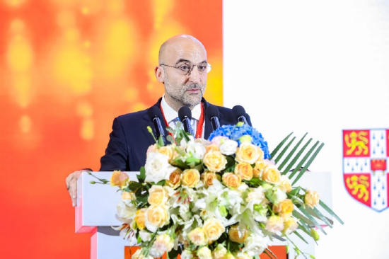 英国剑桥大学Emanuele Di Angelantonio教授发表主题报告