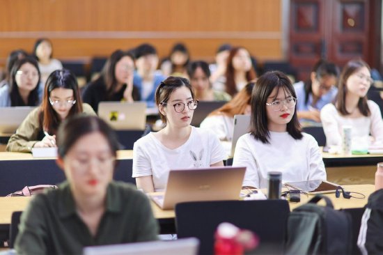 “高校知识产权公开课”走进南京大学法学院
