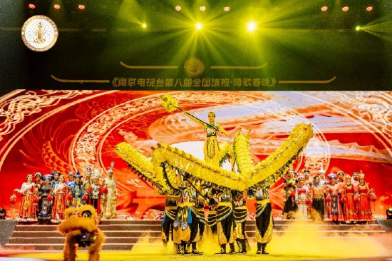 龙腾狮跃喜气洋洋