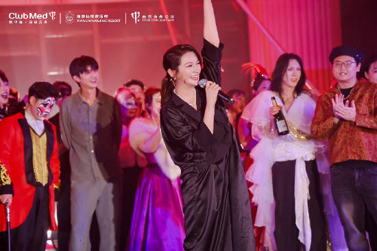 女主角饰演者之一黄易子