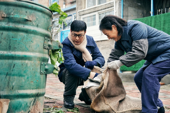 李超（左）饰演许林波