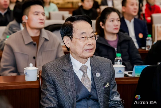 萧晖荣教授在捐赠仪式上