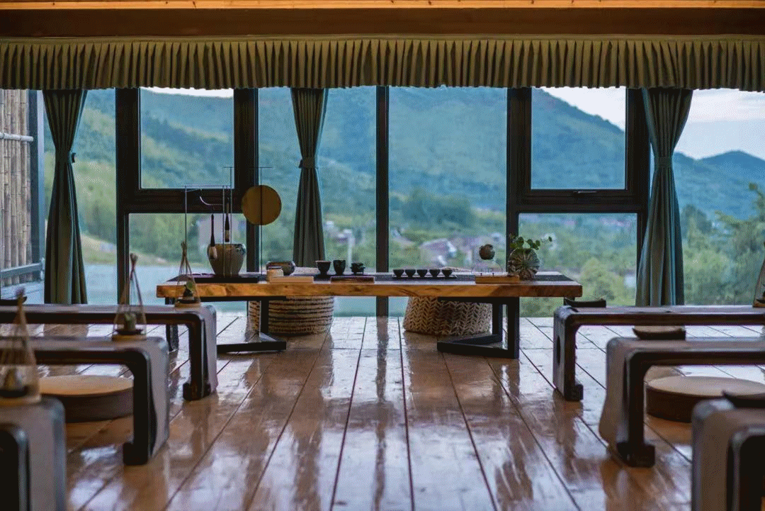 溧阳茶舍溧阳通过打造"清风朗月·溧阳茶舍"精品民宿品牌ip,让游客