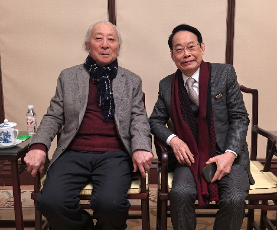 萧晖荣教授与宋明远会长欢谈