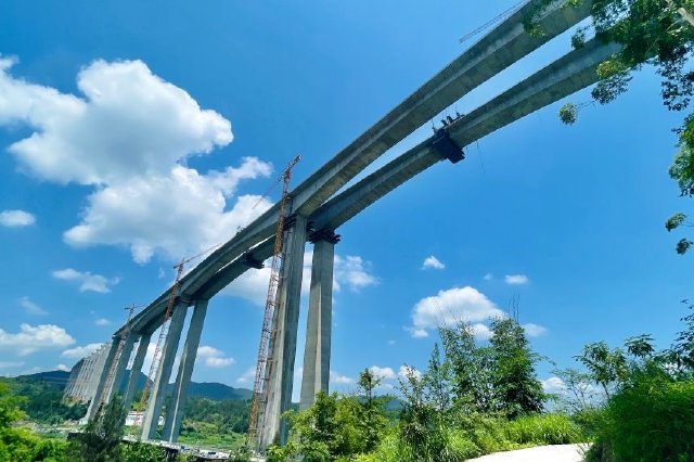 高质高效 雪停路净 江苏高速全力以赴保畅通