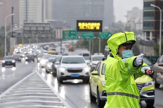 受台风影响 中秋江苏沿江和苏南地区将有强风雨