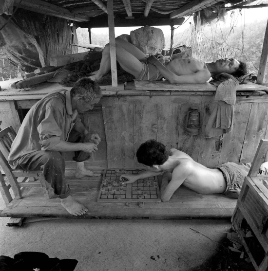 等待过闸的船民/1975年/苏北皂河
