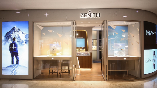 ZENITH真力时多款臻品时计亮相南京德基广场精品店