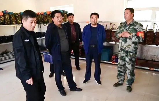 国庆节期间,党委书记,董事长崔光德率督查组深入重点火险区开展督查