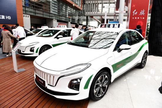红旗新能源出租车 新华社记者 张楠 摄