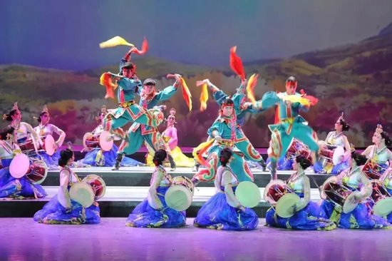 剧照《朝鲜族长鼓舞》