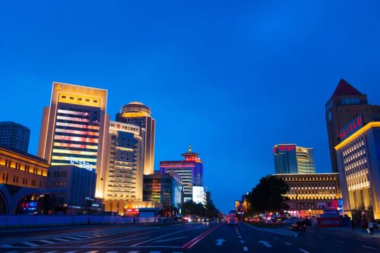 资源互益双向赋能畅通县区经济发展大循环访长春市朝阳区委书记区长许