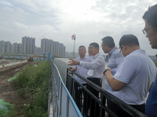 长春市朝阳区委副书记区长许军赴企业考察并调研重点项目建设