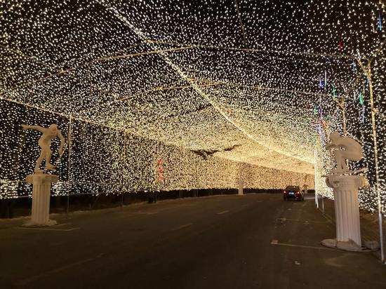 净月潭最美星光隧道璀璨登场