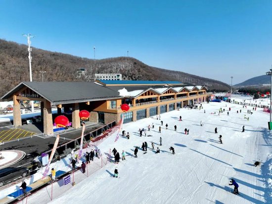 长春莲花山滑雪场发布闭园通知_新浪吉林_新浪网