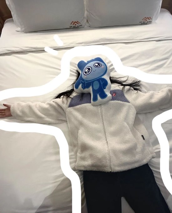 这有一间客栈在山的顶端