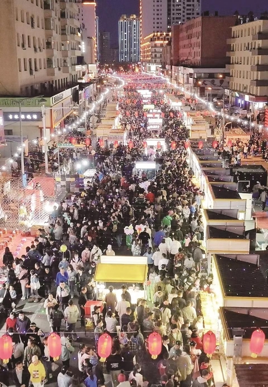 吉林市多个夜市火爆开市.