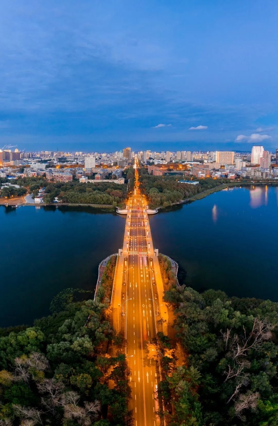 图/图虫 长春市南湖大桥