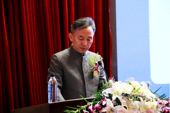 吉林省眼视光与眼健康管理专业委员会会长杨春武致辞
