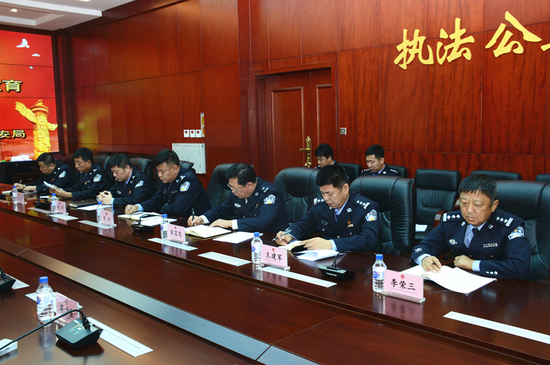 延边森林公安局党委书记,局长王延声讲专题党课