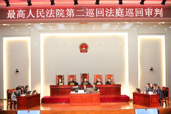 最高人民法院第二巡回法庭在延边公开审理一起"民告官"行政案件