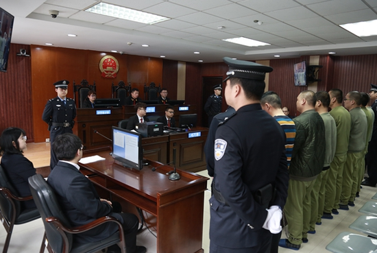 延吉市扫黑除恶打掉2个涉恶犯罪团伙