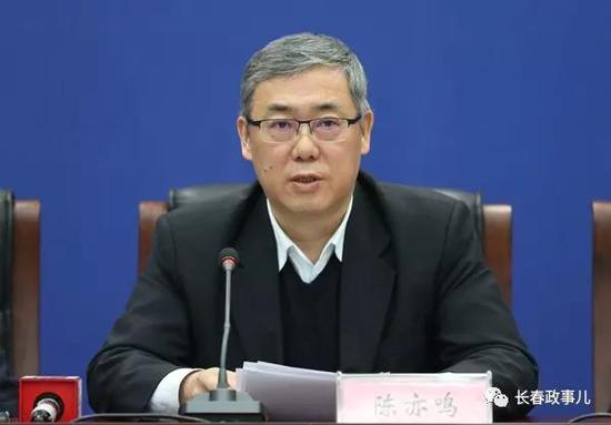 长春市交通局新闻发言人,副局长 陈亦鸣