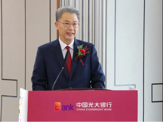 银行动态 > 正文  李晓鹏在致辞中表示,近年来,光大集团作为中国金融