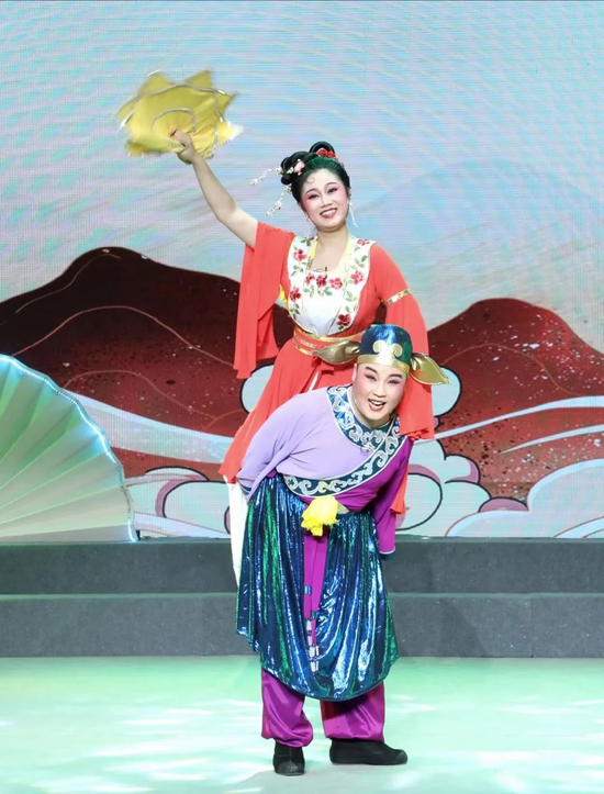 名家新秀齐登台致敬经典放异彩吉林省民间艺术团二人转经典剧目专场