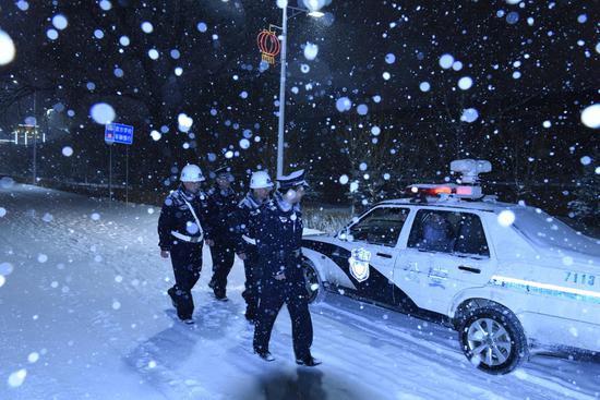 天桥岭森林公安局五项举措应战暴雪天气